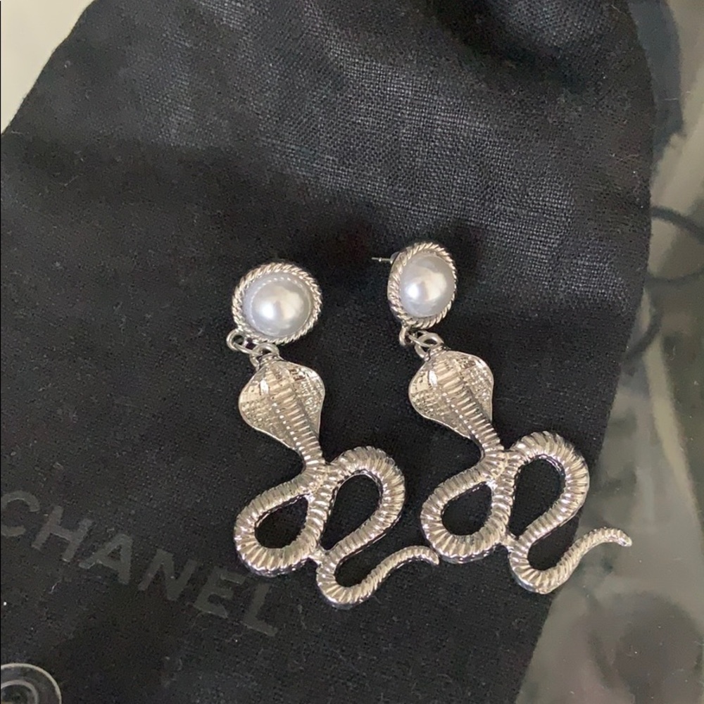 Snake cobra earrings